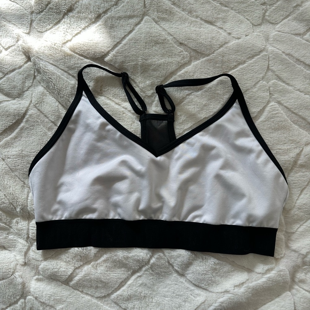 Victoria Secret PINK sports bra